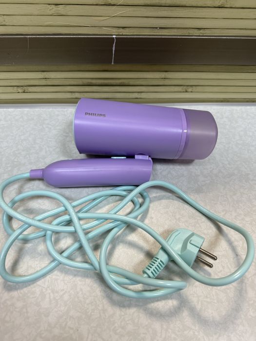 Уред за гладене с пара Philips STH3010