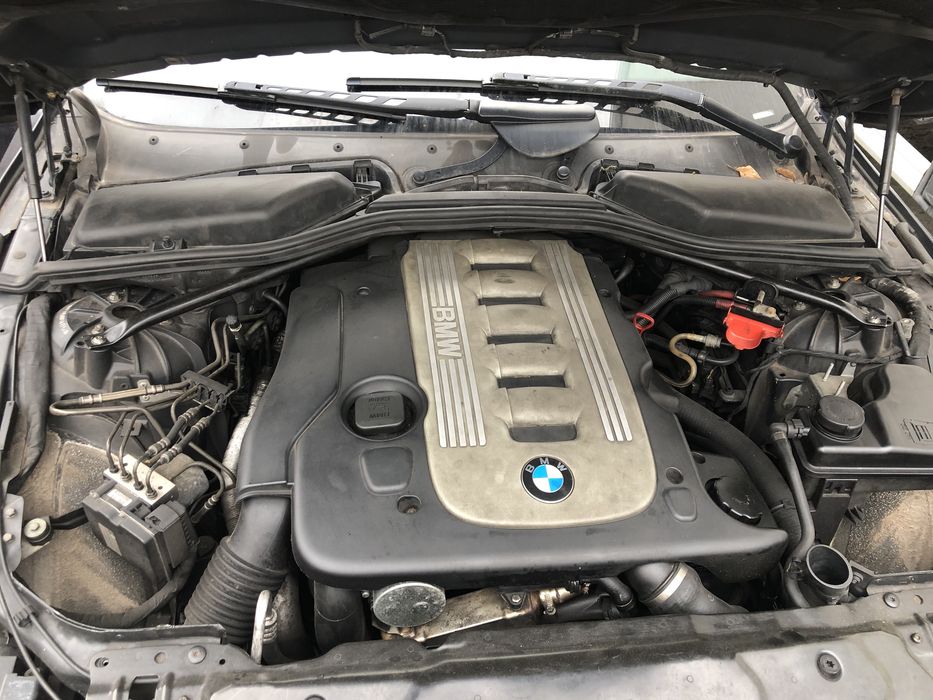 Продаваме на части бмв е61 530д 218кс. Bmw e61 530d 218hp.