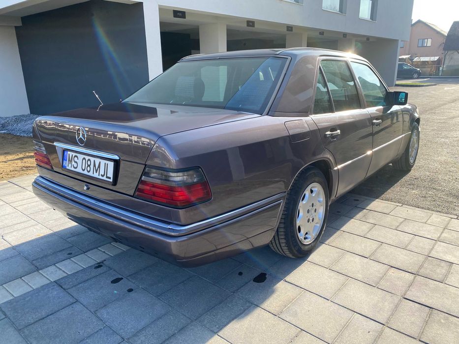 Mercedes-Benz E200, W124 1993