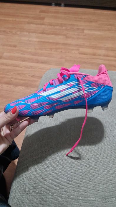 F50 LEAGUE /MULTI-GROUND - Ghete de fotbal cu crampoane turnate