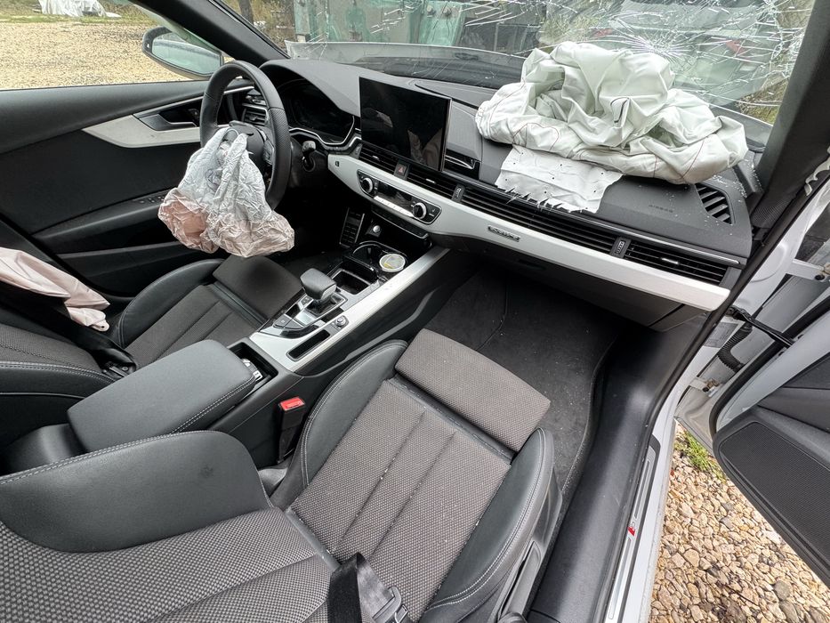 Audi A4 2.0 TDI S-Line Quattro 2023 avariat