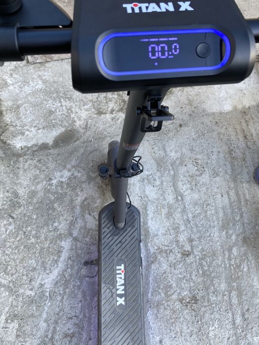 Vand trotineta electrica Miria Titan X sau schimb cu cross 125cc