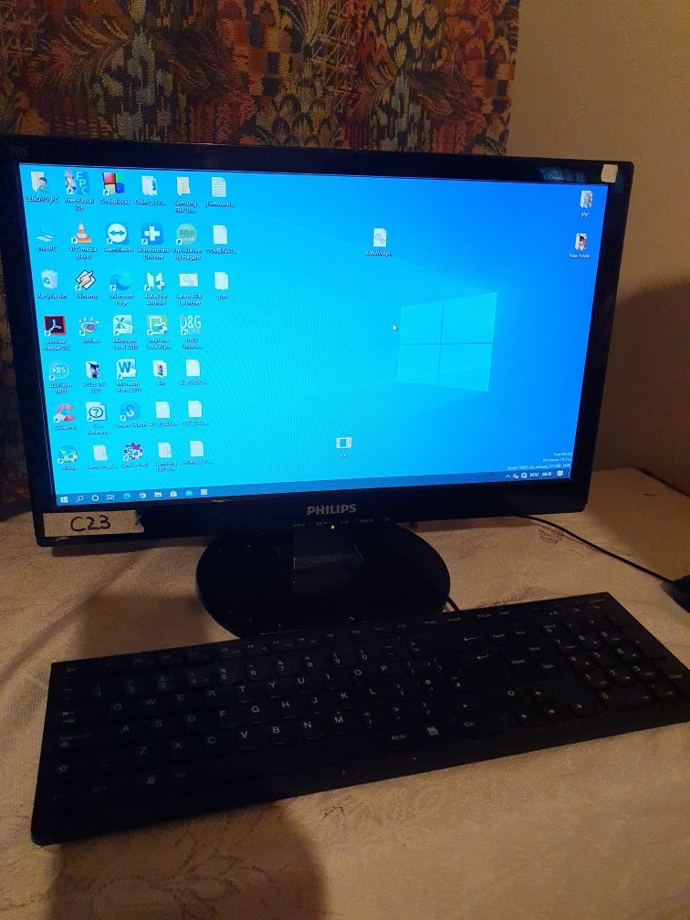 Sistem PC Lenovo+ monitor Philips