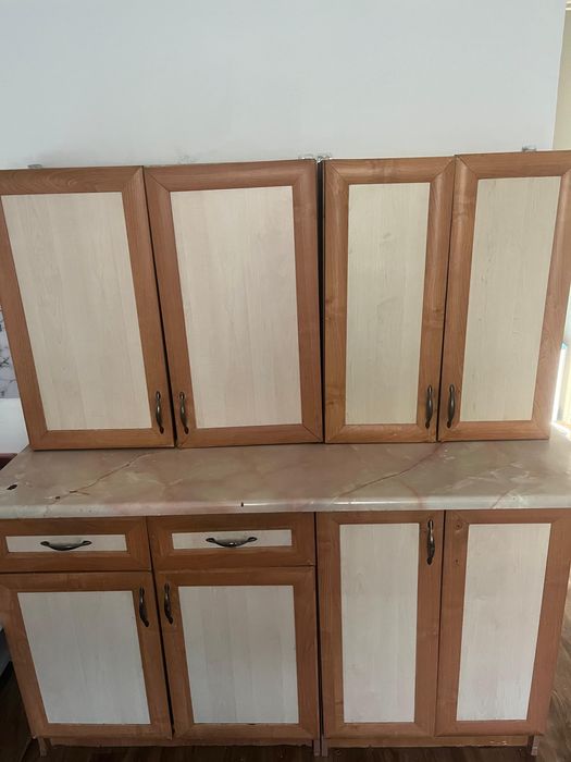 Срочно продается кухонный гарнитур