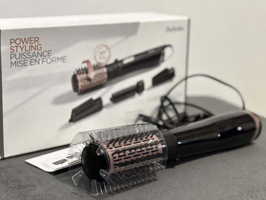 Perie rotativa Babyliss noua