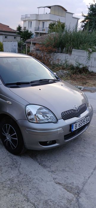 Тойота ярис 1.3,бензин vvti,4 врати