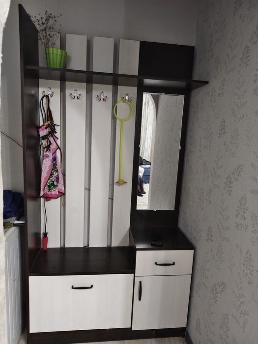 Продам прихожую