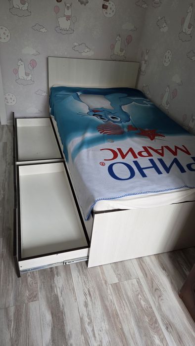 Продам кровать подростковую