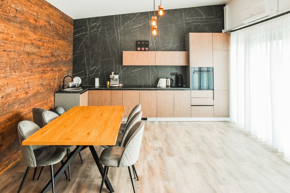 Proprietate,  A - Frame uri de vanzare sau inchiriat