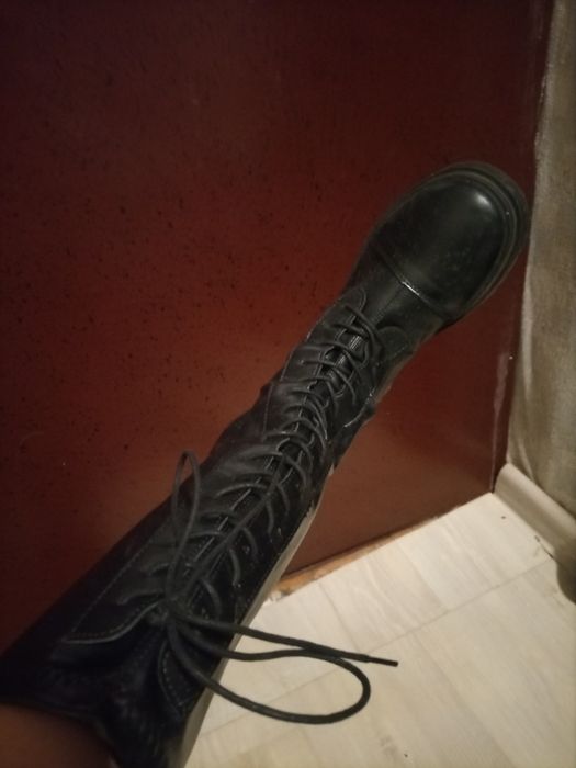 Ботильоны ботинки 39 размер в отличном состоянии