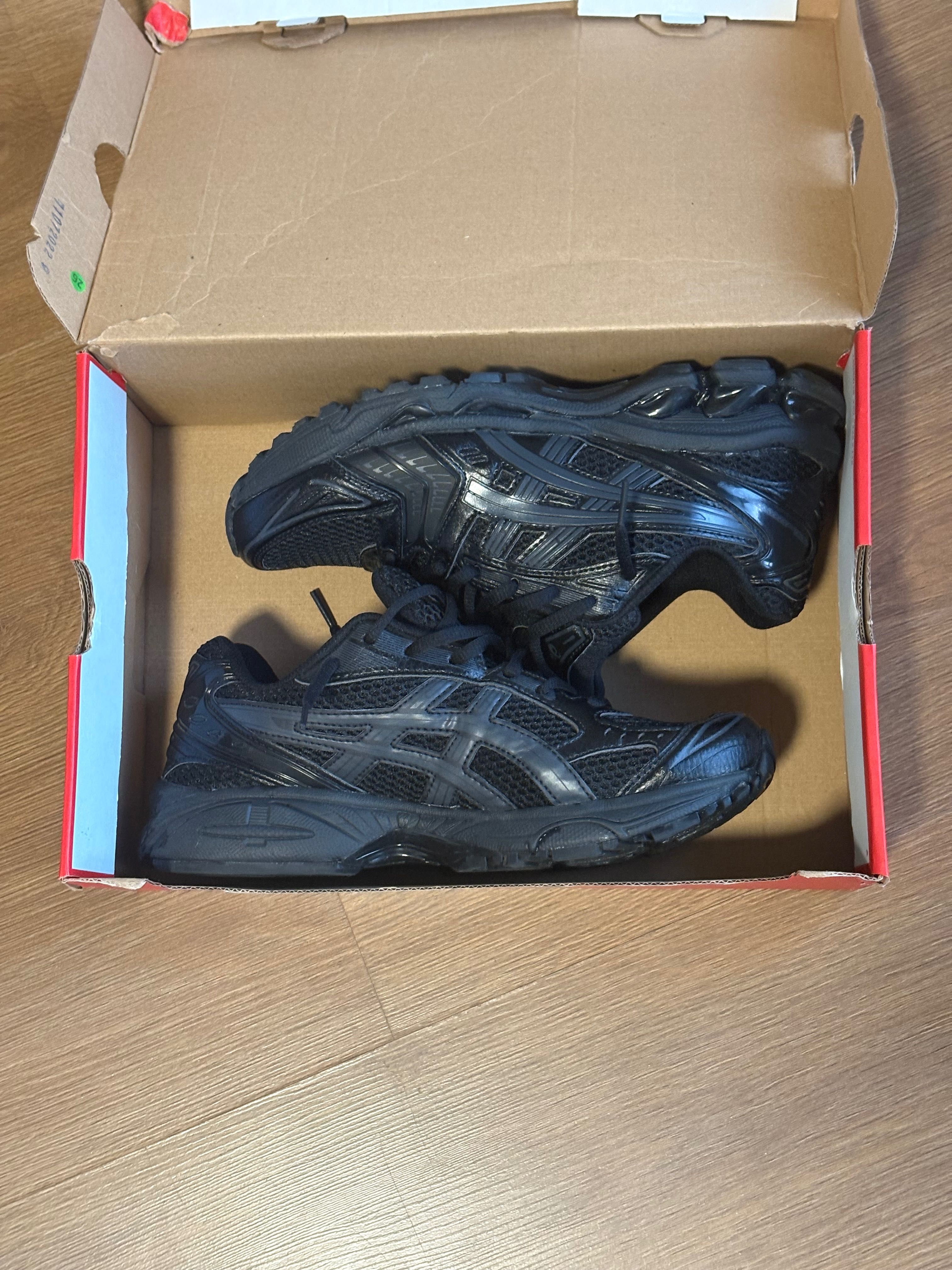 Asics Gel-Kayano 14