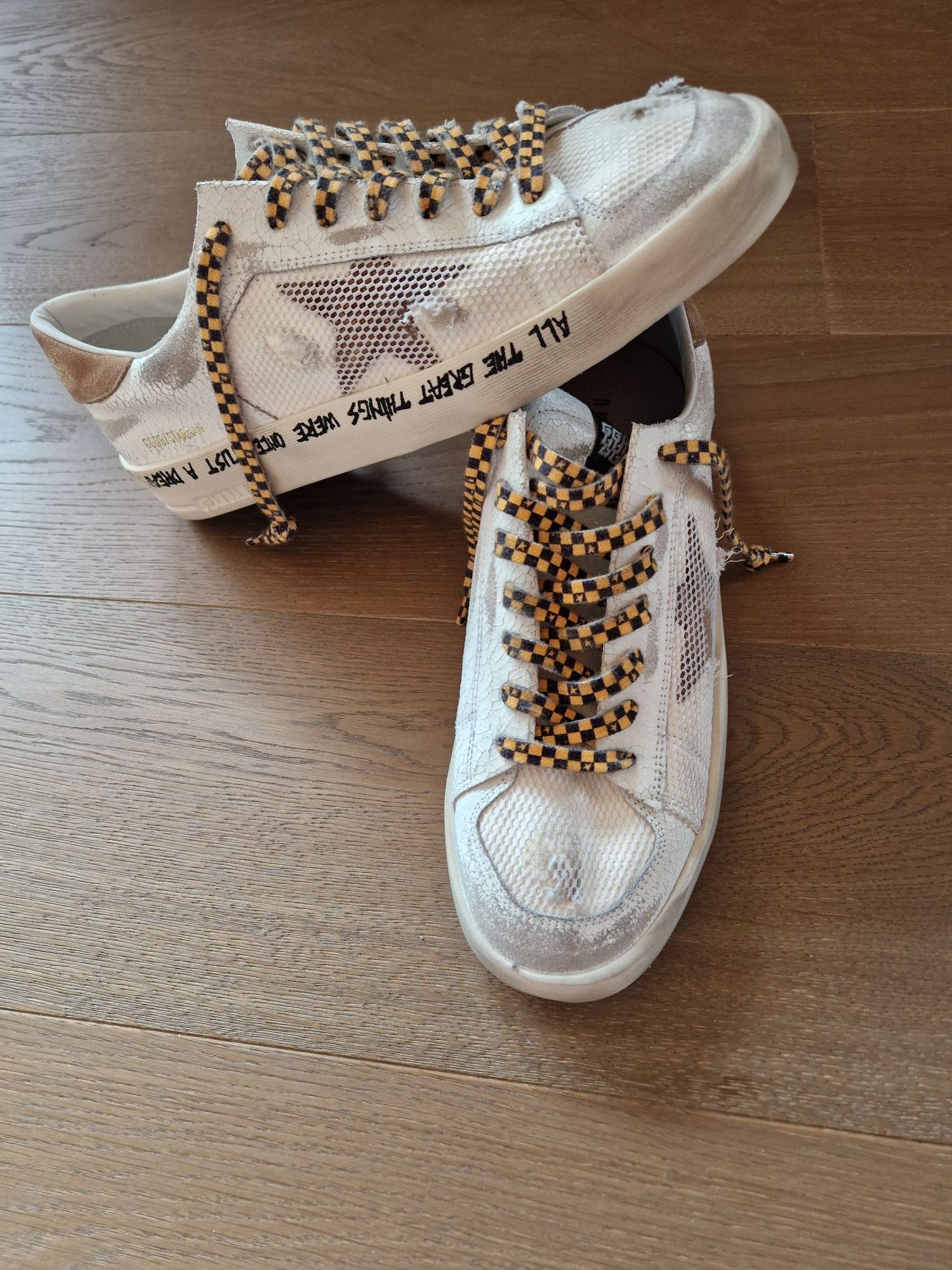 Golden Goose Sneakers