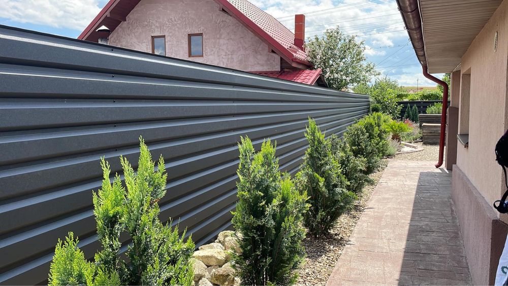 Gard tabla cutata T35 Fresco gri mat RAL7016 orizontal