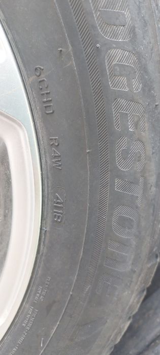 225/60/18 зимни гуми