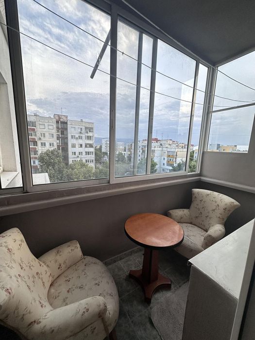 Двустаен апартамент под наем в кв. Каменица 2