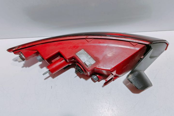 Stop tripla dreapta coupe 265500005R Renault Laguna a 3-a generatie