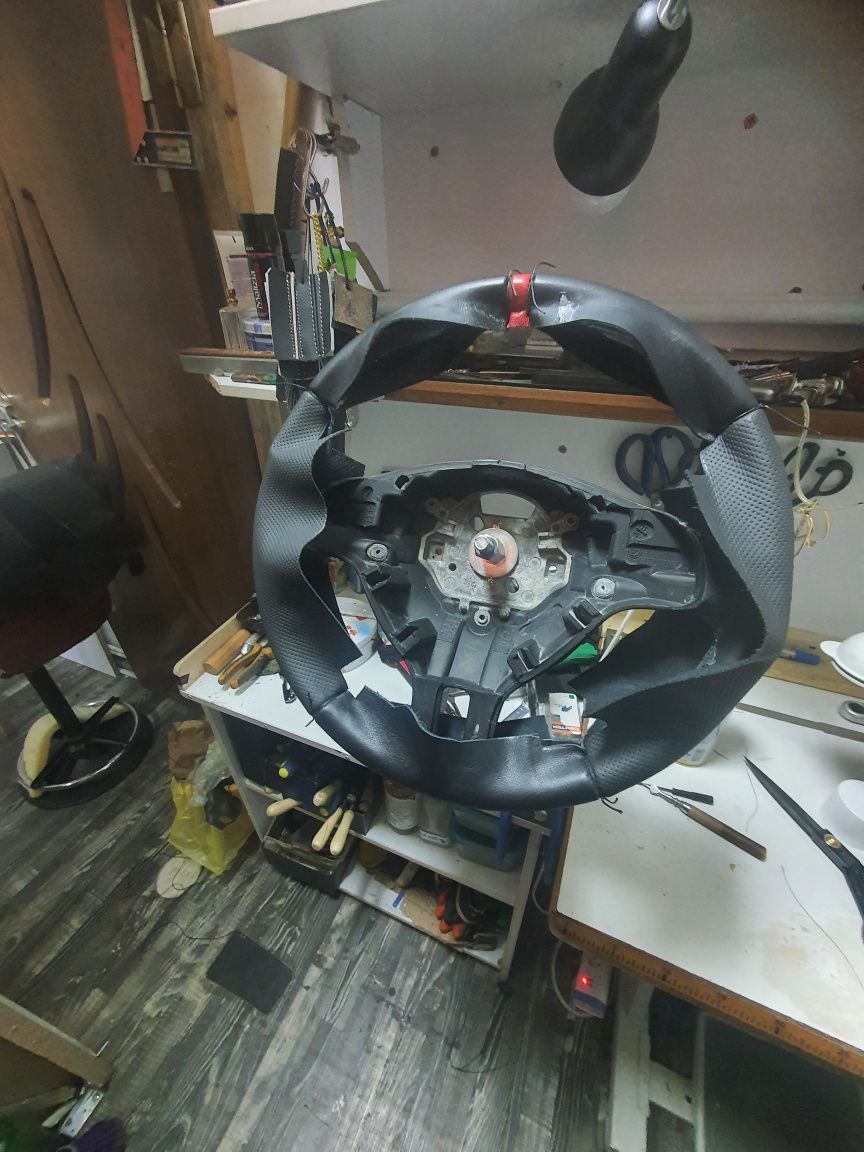 Retapitez plafoane auto, cu piele naturala volane si orice accesoriu