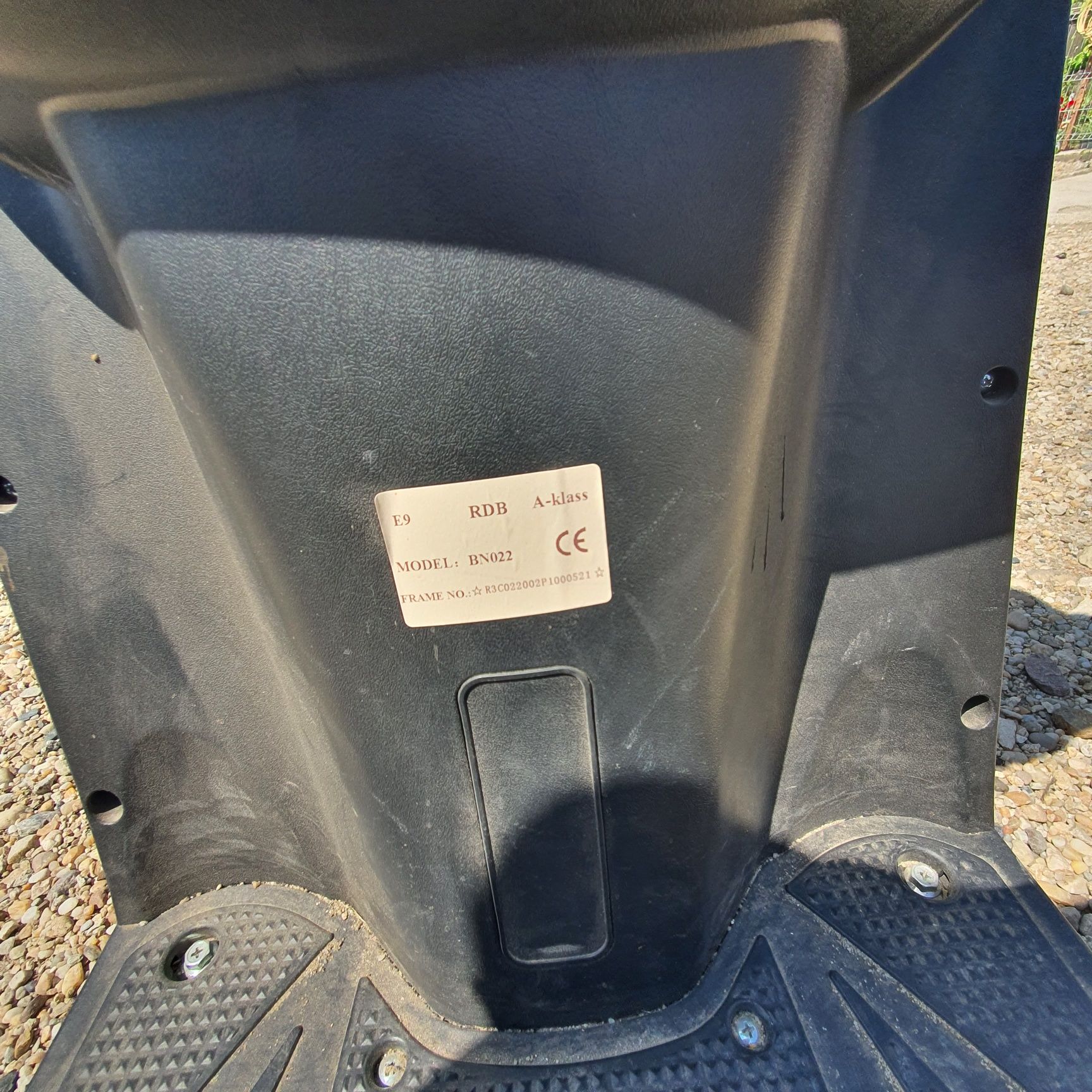 Scuter electric pentru persoane cu handicap