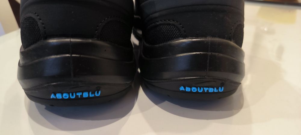 Pantofi de protecție rezistenți la acid ,ulei cu bombeu