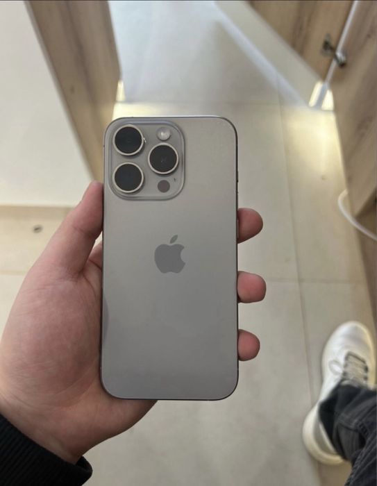 Продам iPhone 15 Pro 256gb абсолюнтно новый 100%