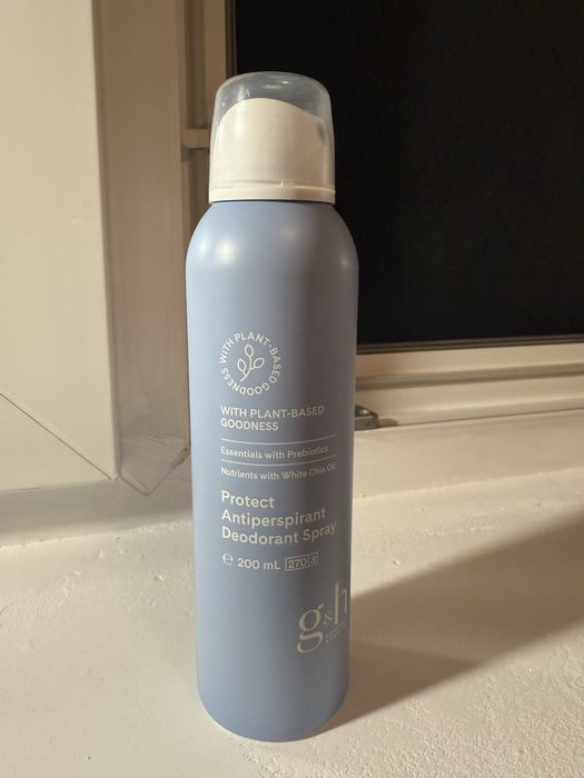 2 Antiperspirant Deodorant spray