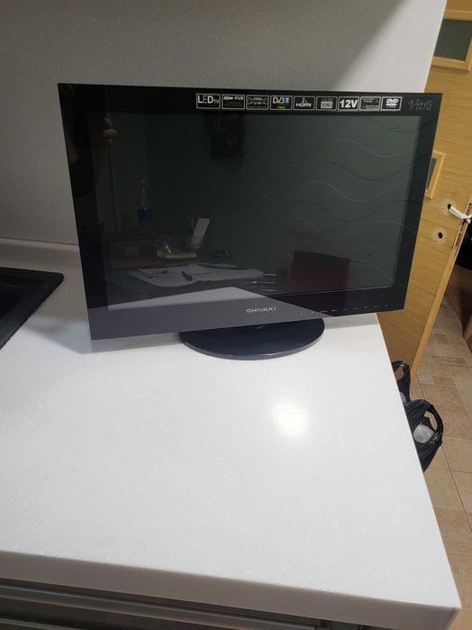 Продам Телевизор SHIVAKI 22". Телевизор LG  21". Новый пульт на LG