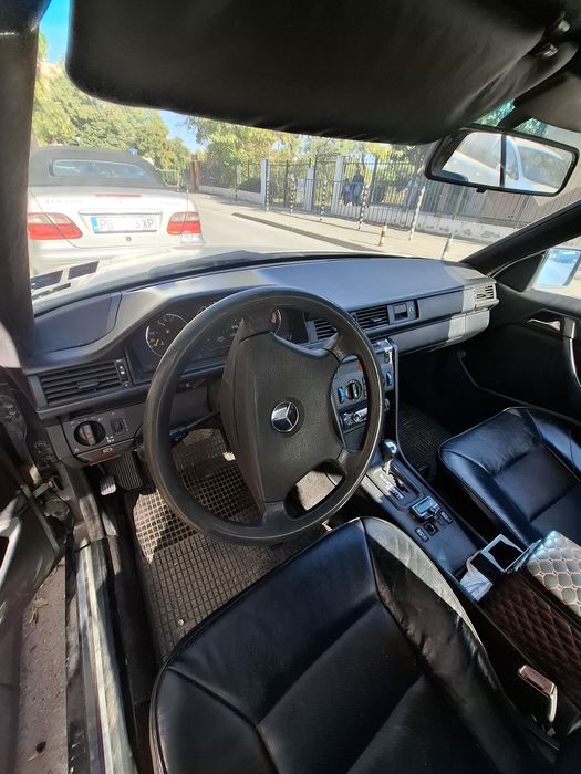 Mercedes 230 СЕ.