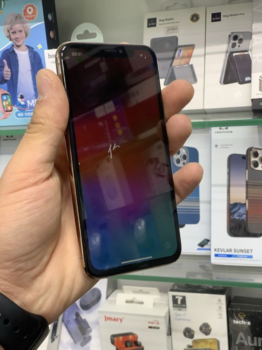 Iphone 11 pro xolati yaxwi