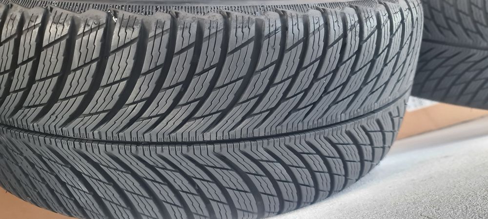 4 anvelope de iarna 225 50 17 michelin runflat