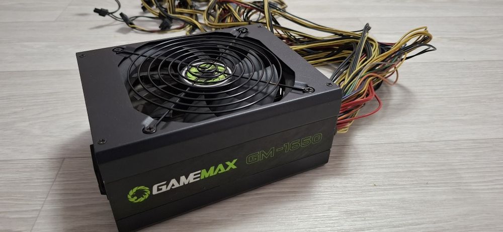 Мощный блок питания Gamemax 1650w для ПК