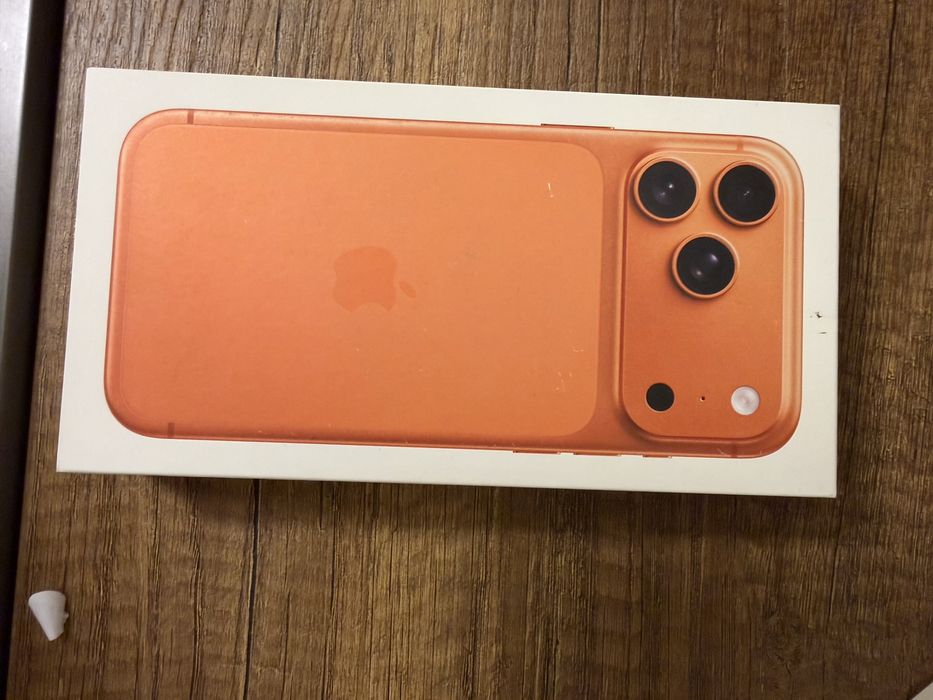 iPhone 17 Pro Max — 512 GB (новый, запечатанный)