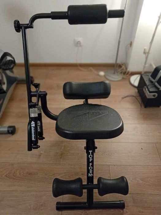 Мултифункционален уред подходящ за тренировка на корем, гръб и рамене