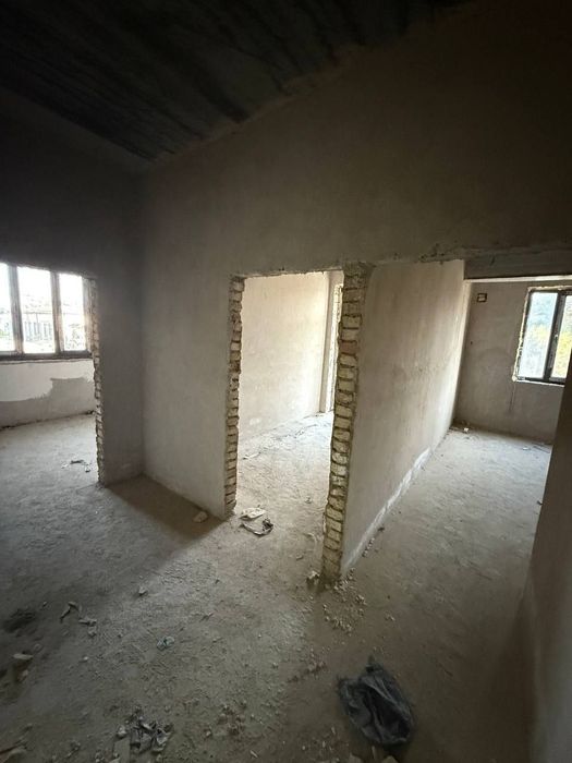 3 xonali qilingan kvartira sotiladi