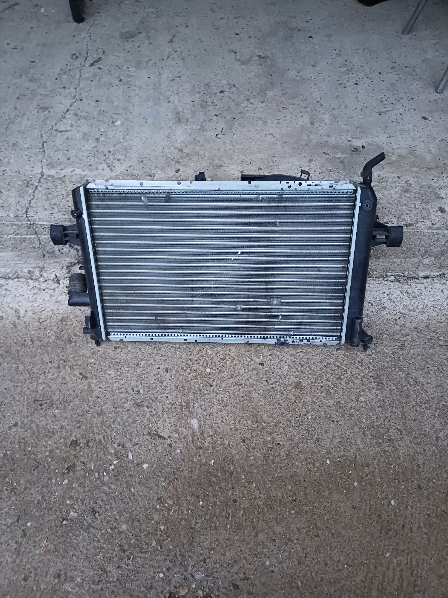 De vanzare Radiator Apa