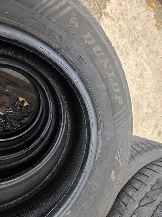 4бр. 215 65 16 Dunlop всесезонни.