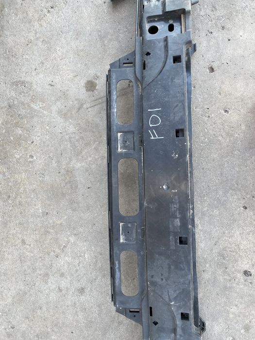 Bmw 7 f01 Бмв ф01 задна греда