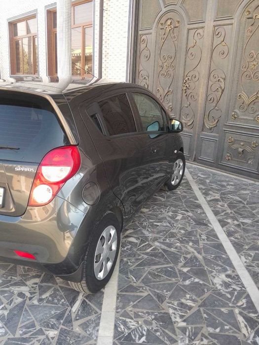 Chevrolet SPARK 2017