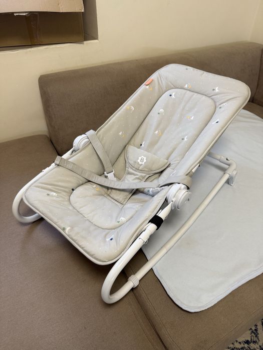 Бебешки шезлонг от 1м-1г много запазен