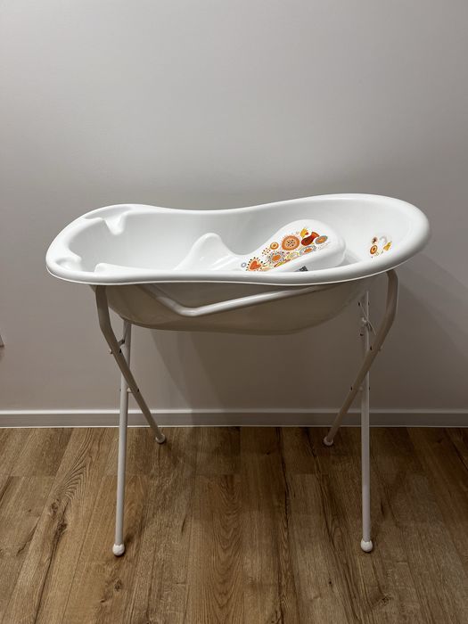 Cadă baie pentru bebeluși cu suport/ Tega Baby