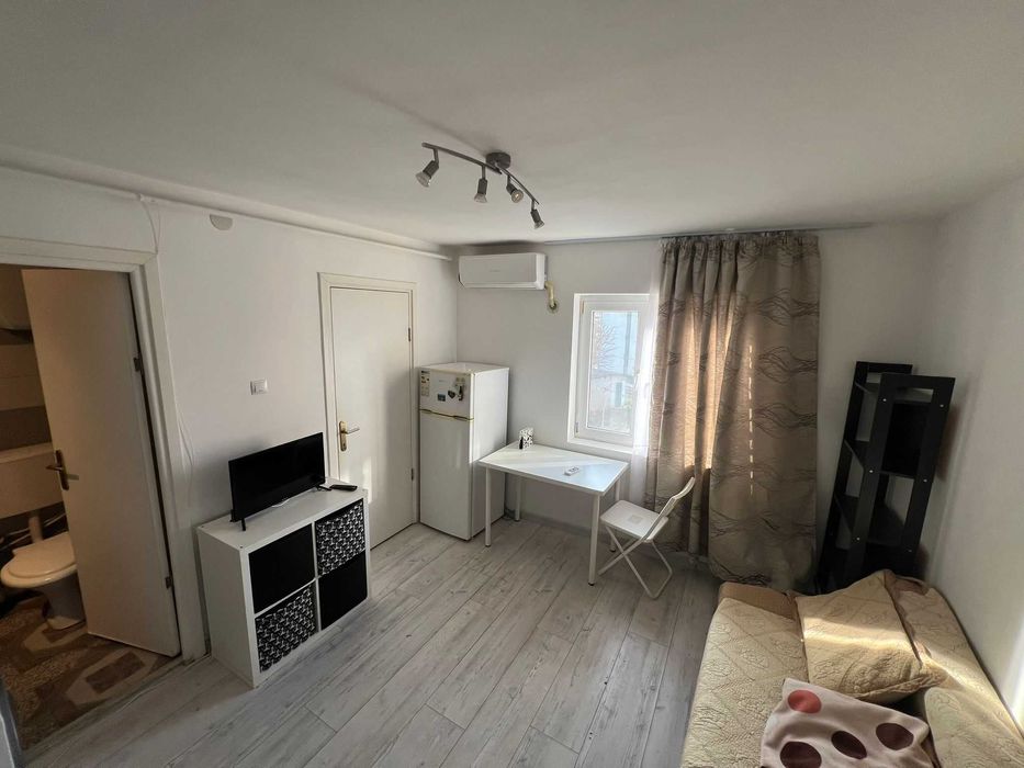 Garsoniera Caraiman, Bd. Independentei, zona centrala