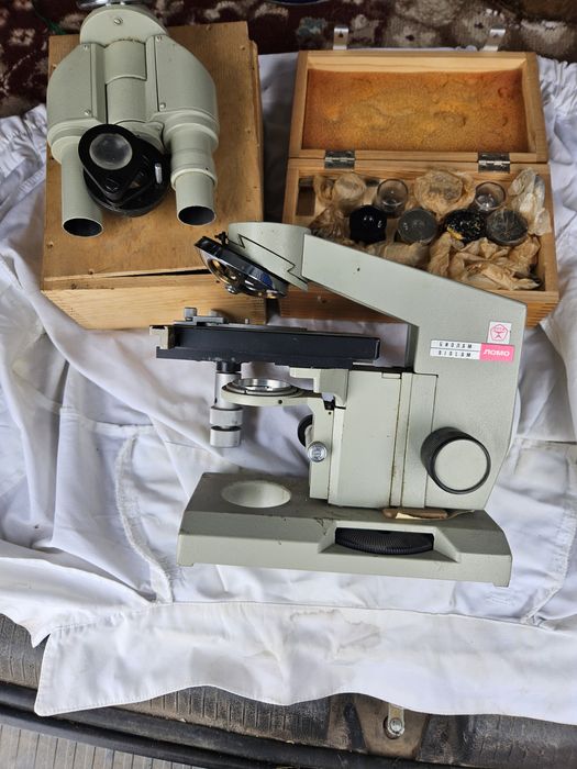 Микроскоп медицинский