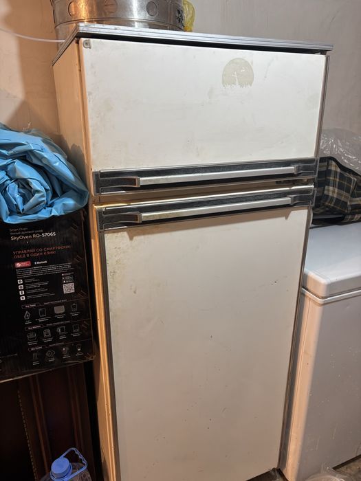 Продам холодильник