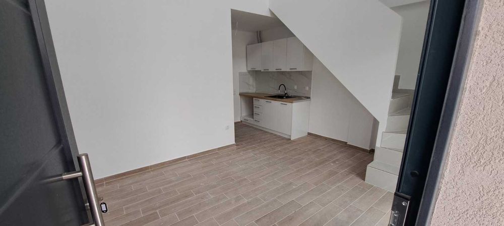 Мезонет в Паралия Офриниоу, Кавала