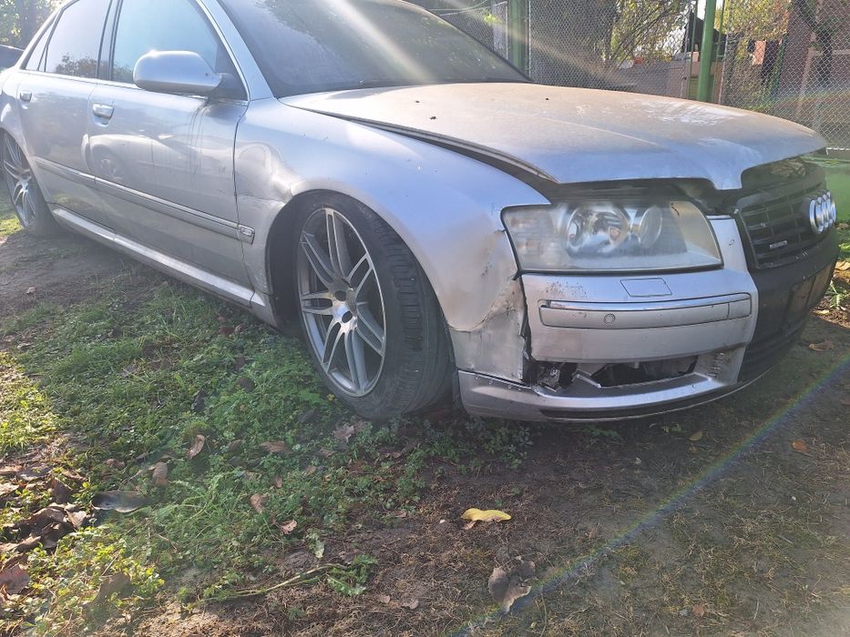 Dezmembrez audi a8