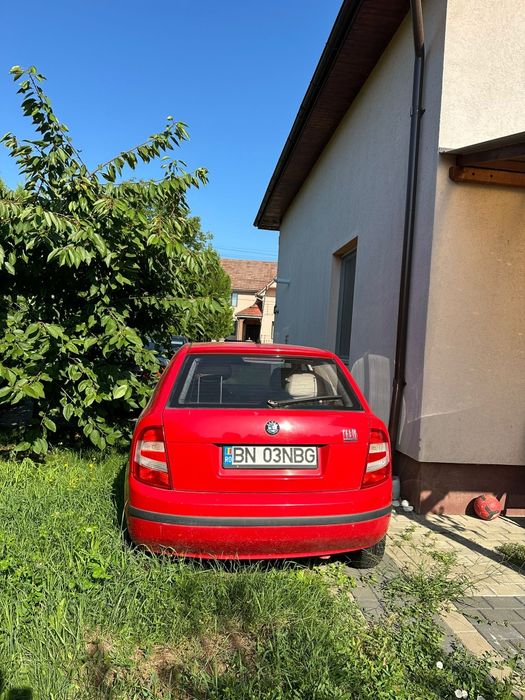 Vand Skoda Fabia an fabricație 2006, benzina 1,2 Cc cu Itp