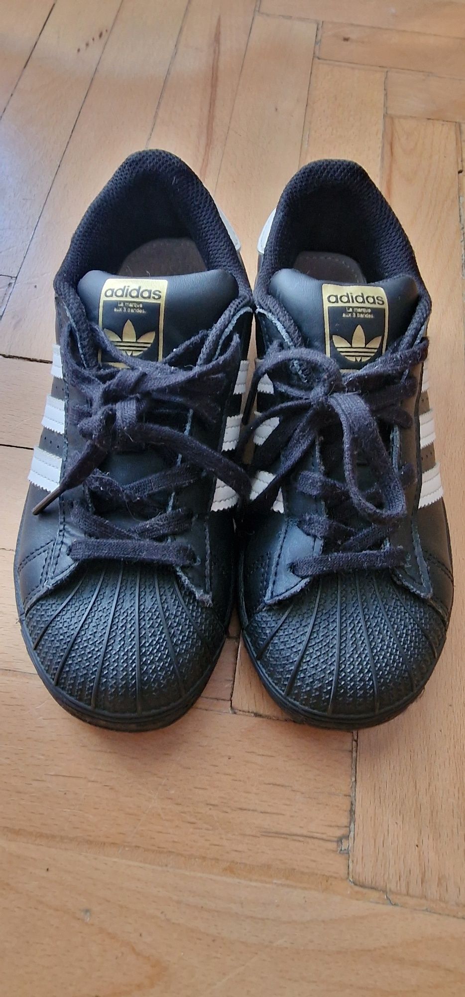 Adidas superstar