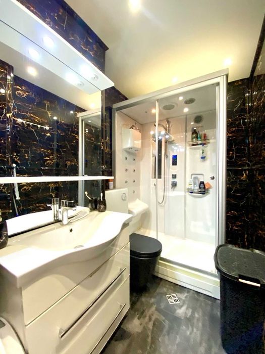 Продава се Двустаен апартамент в София, Надежда 1 - 72 кв.м за 2084 €/кв.м - Снимка #2