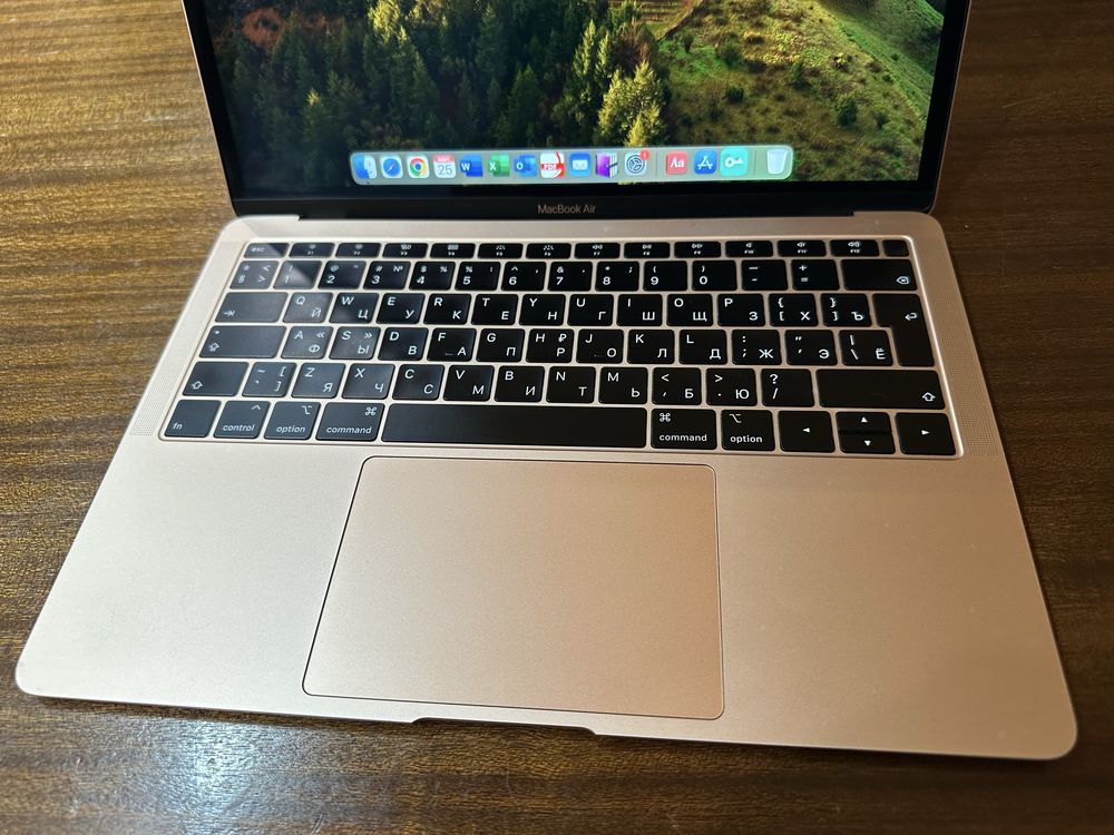 Macbook Air 13 A1932 розовый