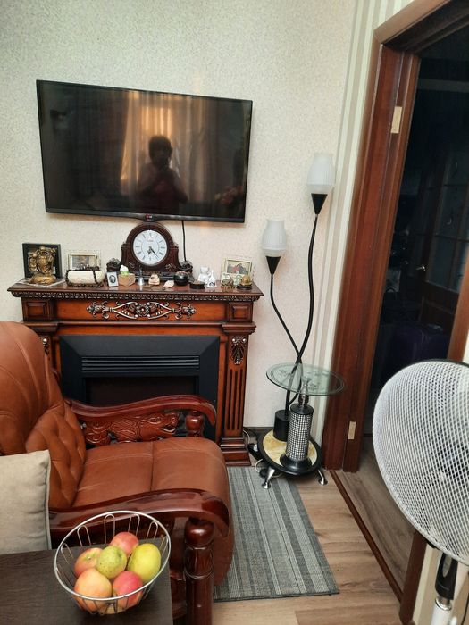 Продам 2х ком квартиру 46квадратов 2этаж на площади металургов н