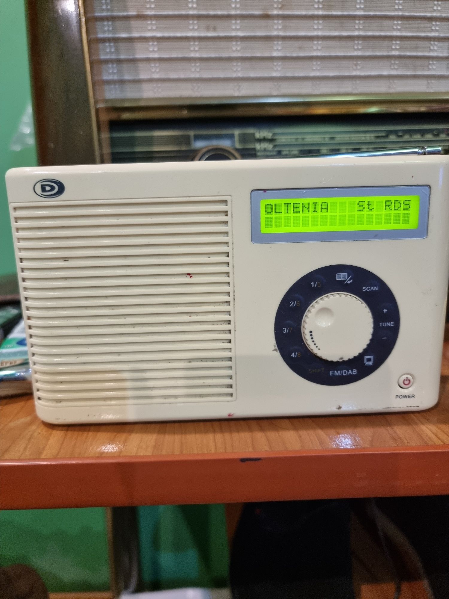 Radio portabil bun